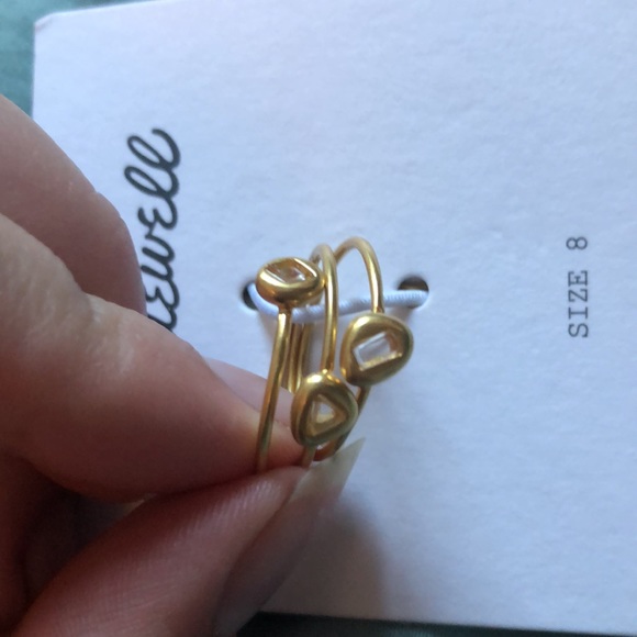 Set of 3 gold coloured madewell rings - Picture 3 of 4